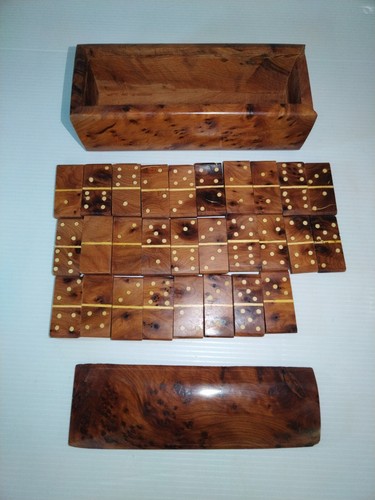 Ancienne boîte domino en - boîte,