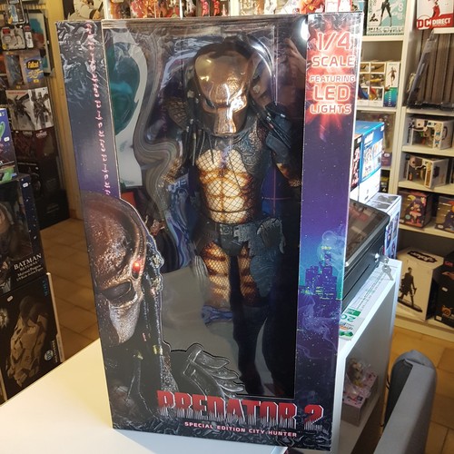 Predator figurine 4 city - figurine,