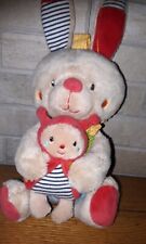 Doudou peluche musicale lapin avec coccinelle Ouatoo Baby TTBE 