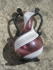 petit vase en verre soufflé