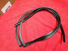 JONC PARE BRISE REFERENCE