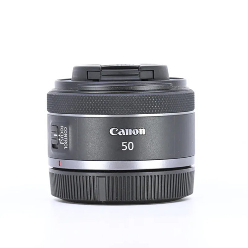 Canon 50m 8 - 50m, f/1.8