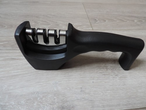Affuteur couteaux en 1 - a,