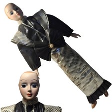 Poupée de collection