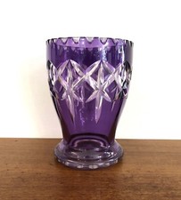 vase dit lave raisin en cristal overlay doublé violet 16 cm Val saint Lambert ?