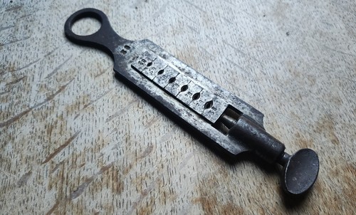 Governor splitable screw plate - governor,