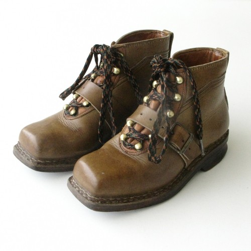Ancienne paire chaussures - de,