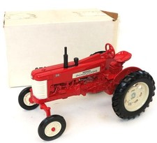 ERTL, FARMALL 350 Wide Limited