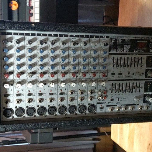 Behringer europower pmx2000 - behringer,
