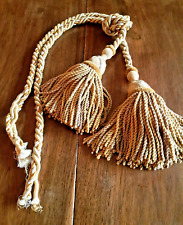 Silk Trim Curtain Kiss -