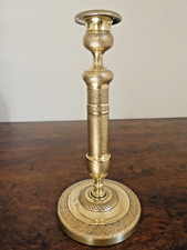 Bougeoir / Flambeau restauration en bronze doré très finement ciselé, début XIXe