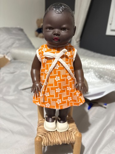 Petite poupee gege sa - petite,