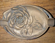 ANCIEN CENDRIER BRONZE ROSE ROSIER  feuilles ville "LISIEUX"