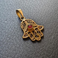 Pendentif main de Fatma
