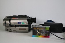 Sony CCD-TRV65E Hi8 Digital Video Camera with Charger
