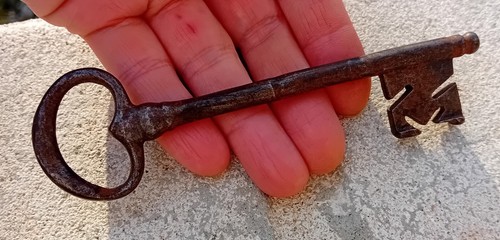 Large antique key old - /,
