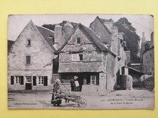 Old postcard QUIMPERLÉ Vieilles Maisons Pl St MICHEL transport of a treteau en wheelbarrow