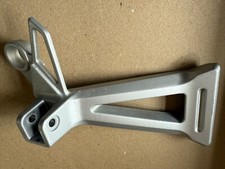 SUZUKI GSX1400 K2 - K7 RIGHT HAND REAR FOOT PEG HANGER