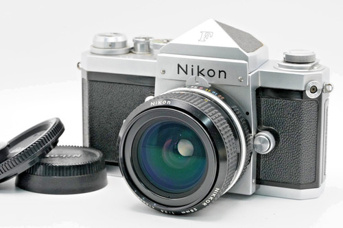 Near mint nikon - near, argent