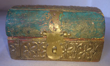 OLD JEWELRY BOX SMALL BOX ORIENTAL ART MOROCCO 1970 wooden with brass