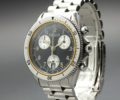 Presque comme neuve montre - *presque,