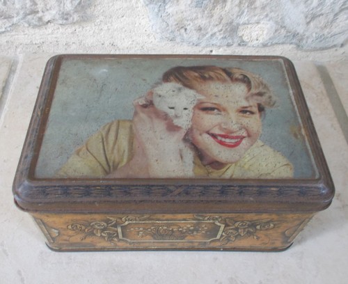 Ancienne boite métal femme - métal,