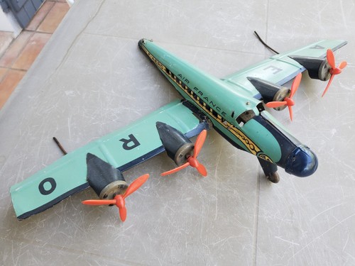 Avion joustra aero - avion,