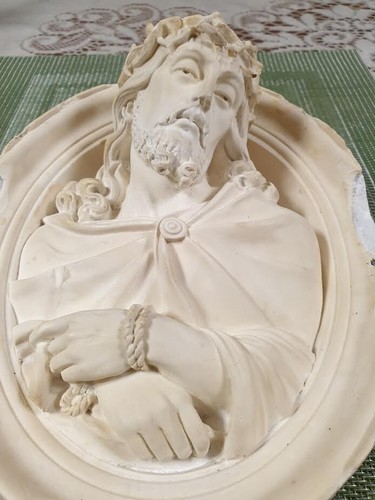 Sculpture médailon bas - sculpture, relief