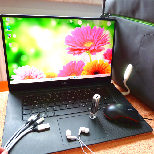 Dell xps 9570 fibre - xps,