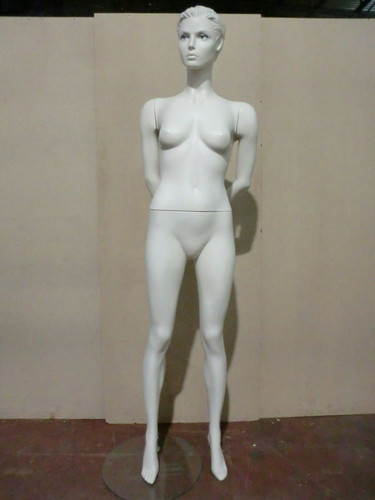 Mannequin vitrine poupée mode - mannequin,