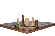 Jeu d'échecs en bois de la