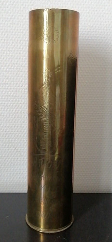 Douille obus sculpté art - obus,