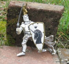 PAPO 2007 / FIGURINE CHEVALIER