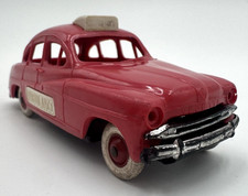 Ford Vedette 54 ambulance les