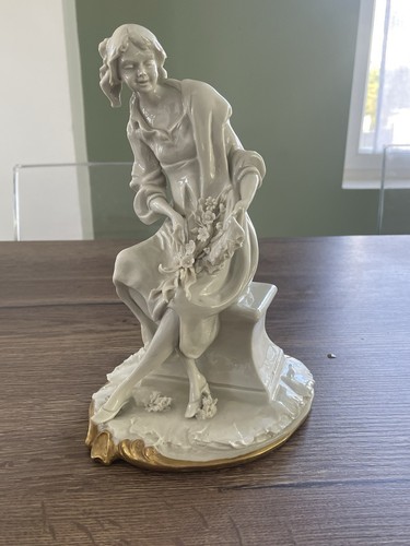 Ancienne figurine - , en