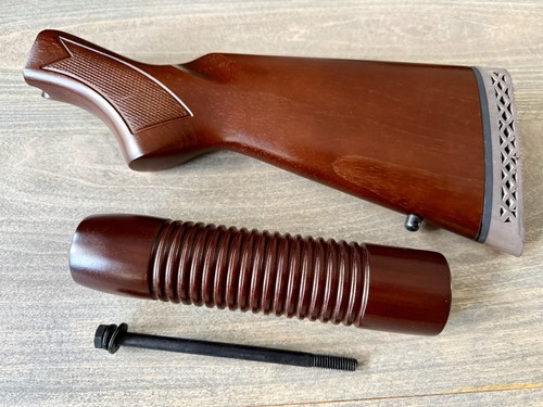 Mossberg 500 590 - 500, retrograde