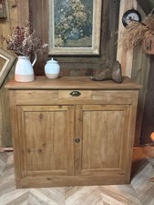 Buffet parisien merisier massif restauré avec charme – Pièce unique