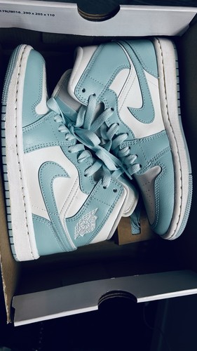Nike air jordan mid - air,