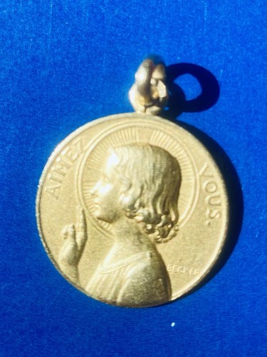 Médaille jesus christ 18 - or,