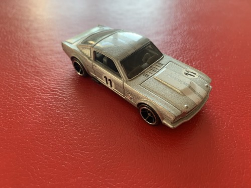 Hot wheels ford - ford, mustang