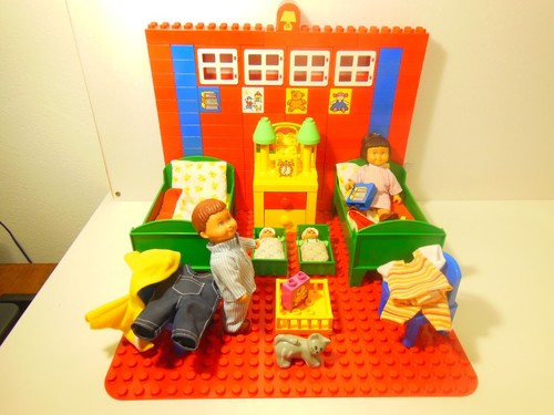 2001s duplo dolls - 2001s, diorama
