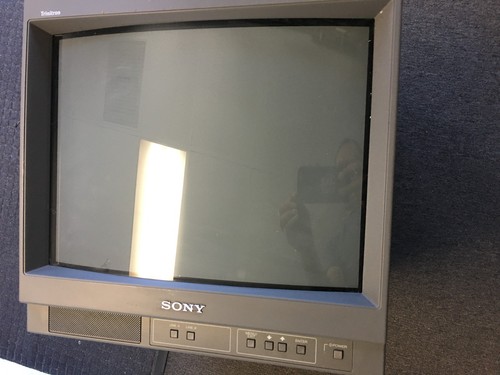 Sony trinitron pvm 20n5u - trinitron, color