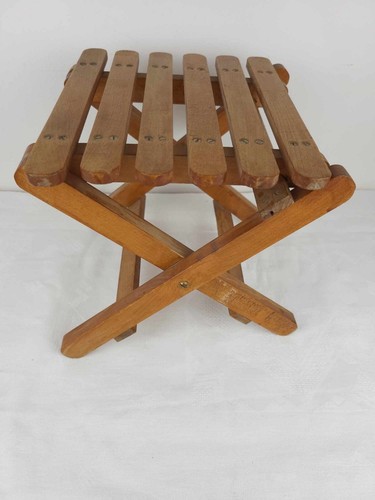 Ancien tabouret pliant - ancien,