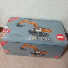 siku CONTROL1:32 Pelle