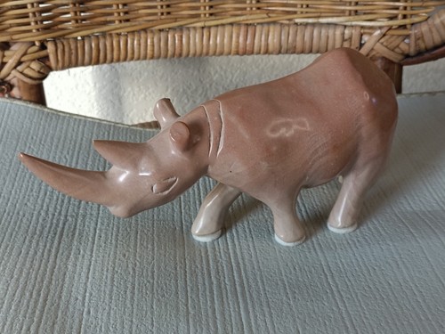 Sculpture rhinocéros - sculpture, en