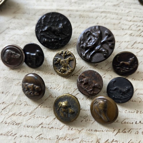 Boutons vénerie anciens - de,