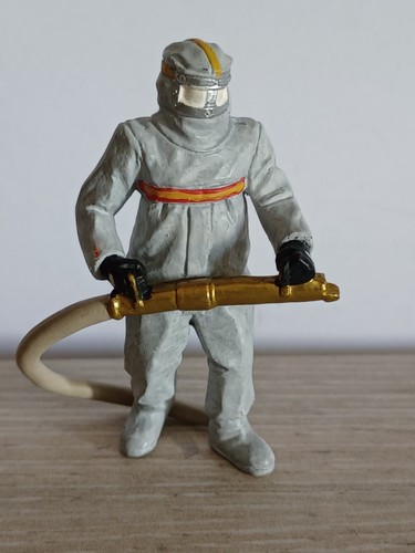 Figurine rare plastoy - rare,