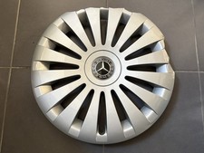1 enjoliveur 16p Mercedes pour