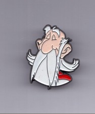 PIN'S . UDERZO / GOSCINNY 