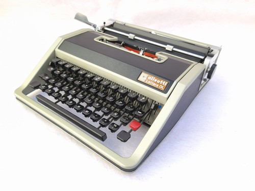 Machine écrire olivetti - machine, à